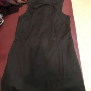 Leche libre little black breastfeeding dress.